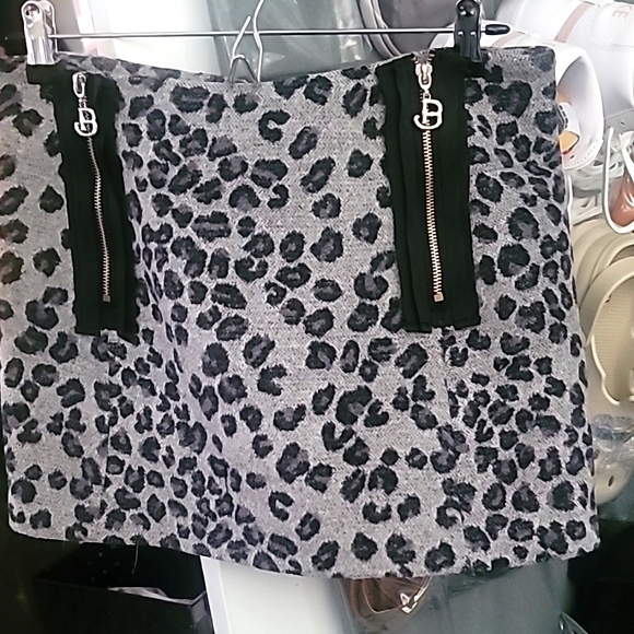 Cheetah Print Skirt - Picture 1 of 6